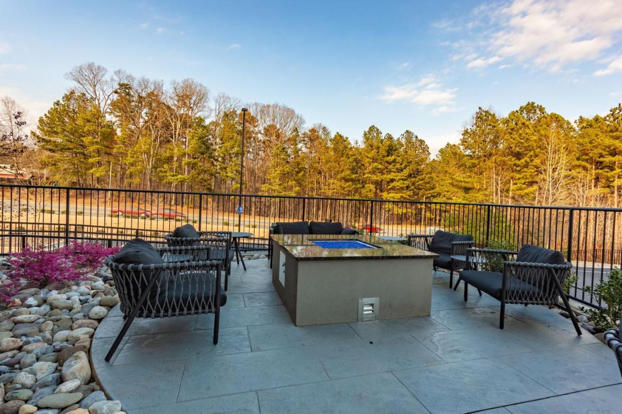 Towneplace Suites By Marriott Raleigh - University Area Exterior photo