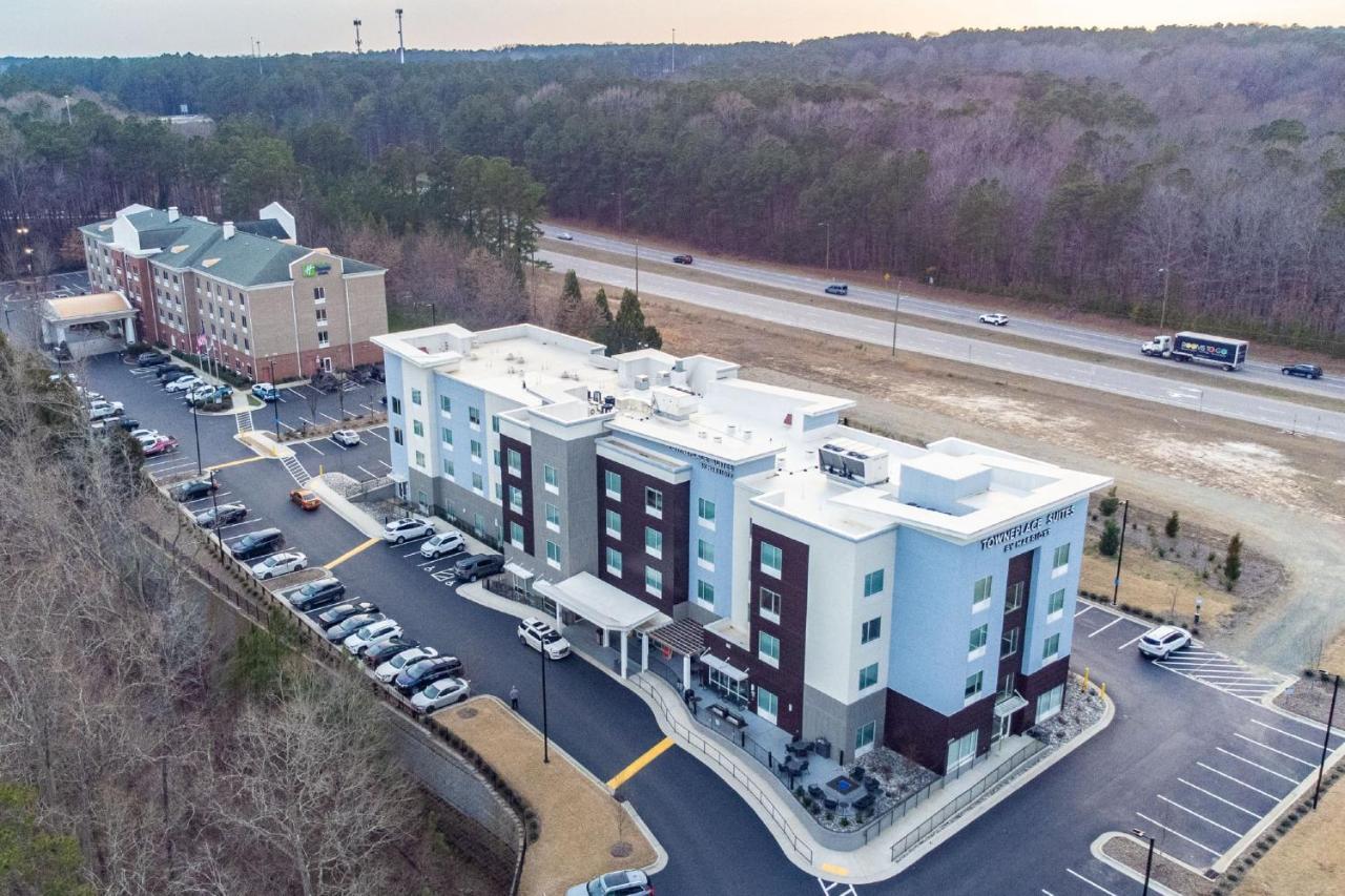 Towneplace Suites By Marriott Raleigh - University Area Exterior photo